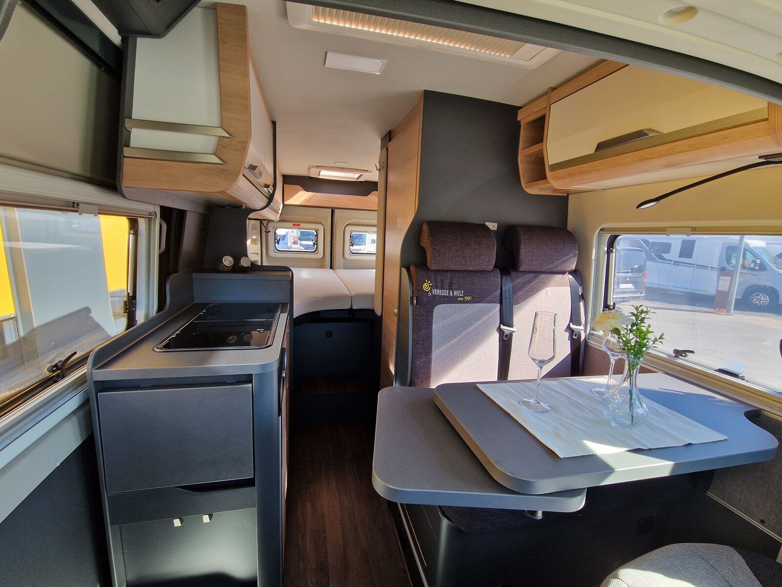 Fahrzeugabbildung Knaus BoxLife PRO 600 ME LIFETIME Since 1980