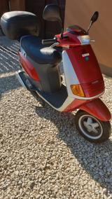 Piaggio SKR 125