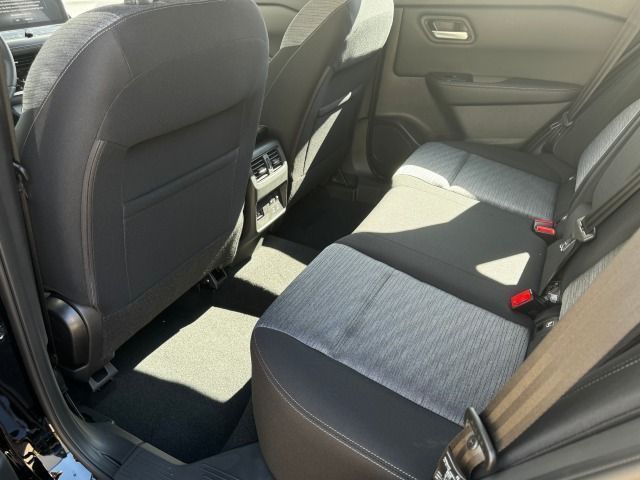 Fahrzeugabbildung Nissan X-Trail  1.5 VC-T Acenta Xtronic Navi*FP*18`Alu