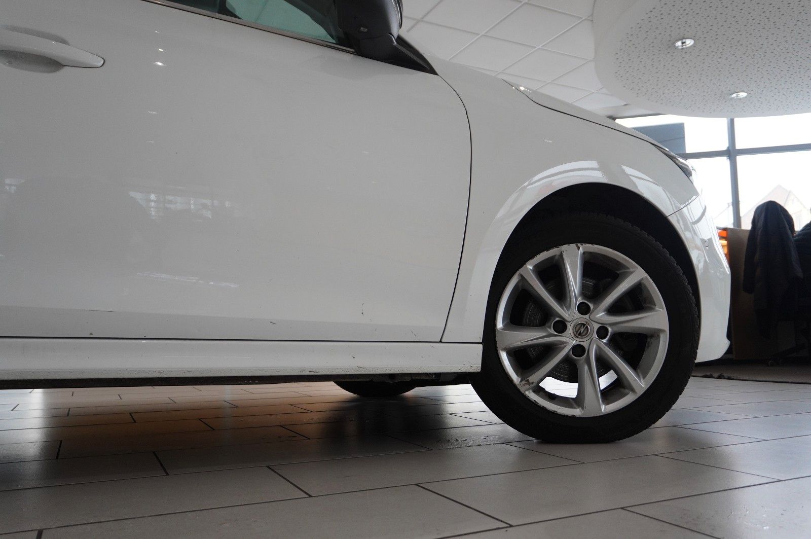 Fahrzeugabbildung Opel Corsa F 1.2T ELEGANCE NAVI/LED/KAMERA/SPORT/VIRT