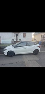 Hyundai i20 1.1 74kW Trend Trend - Hyundai i20: Standheizung