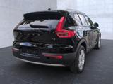 Volvo XC 40 Momentum Pro 2WD - Volvo XC40 Gebrauchtwagen in München