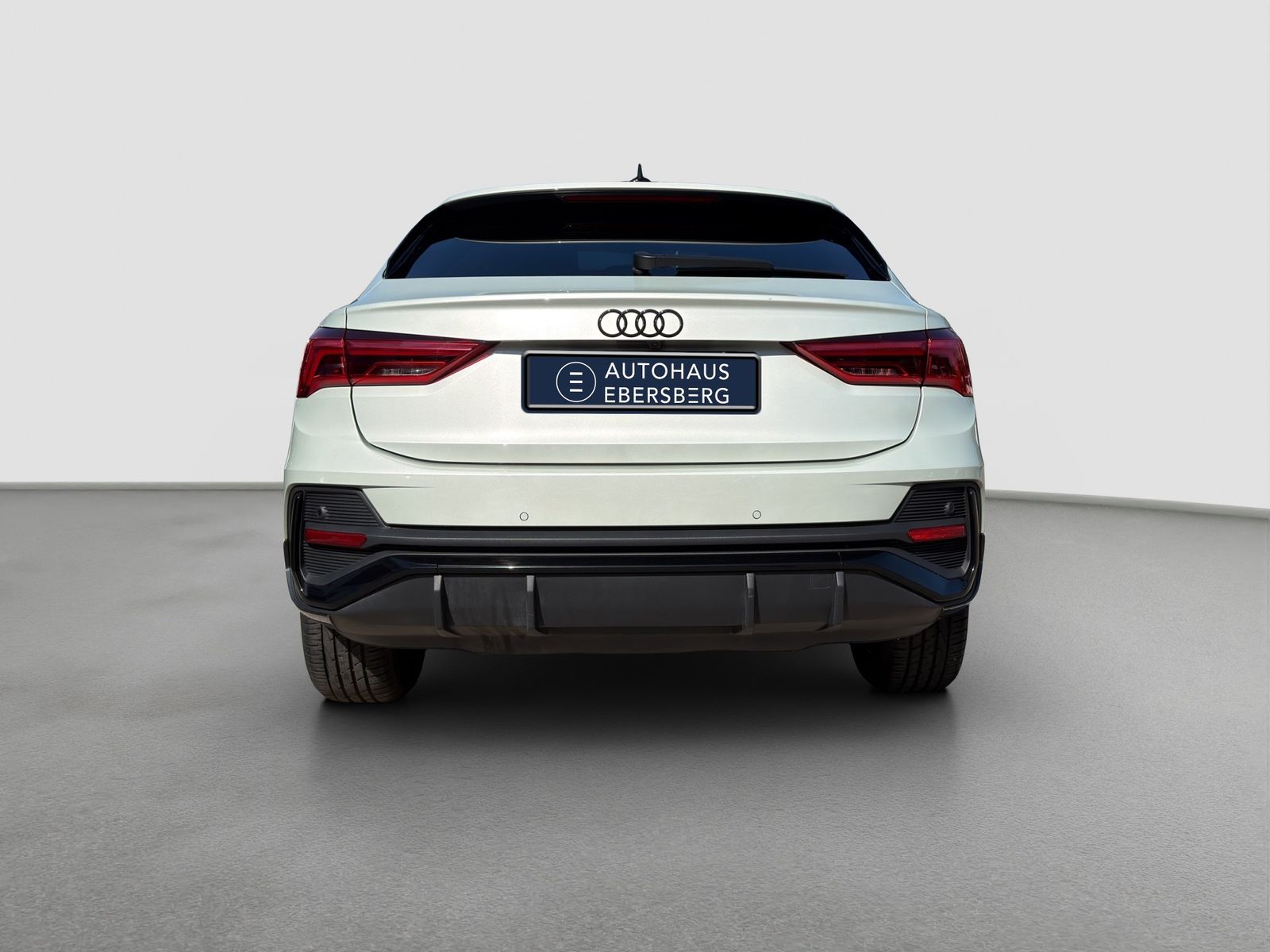 Audi Q3 Sportback S line 45 TFSI e Hybrid Kompaktlade foto 7