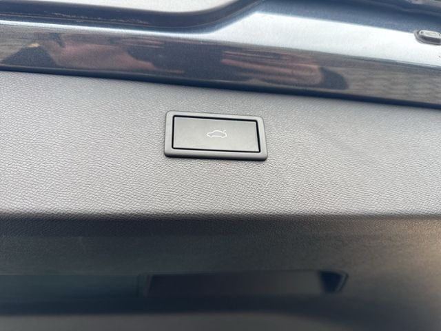 Formentor VZ PRIORITY 1.4 DSG eHYBRID NAVI LEDER