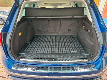 Bild 30 VW Touareg R-line*4Mo*Luftfederung*Leder*Navi*Pano*