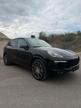 Porsche Cayenne Diesel Platinum Edition|CARPLAY|21Zoll - Porsche Gebrauchtwagen in Aalen