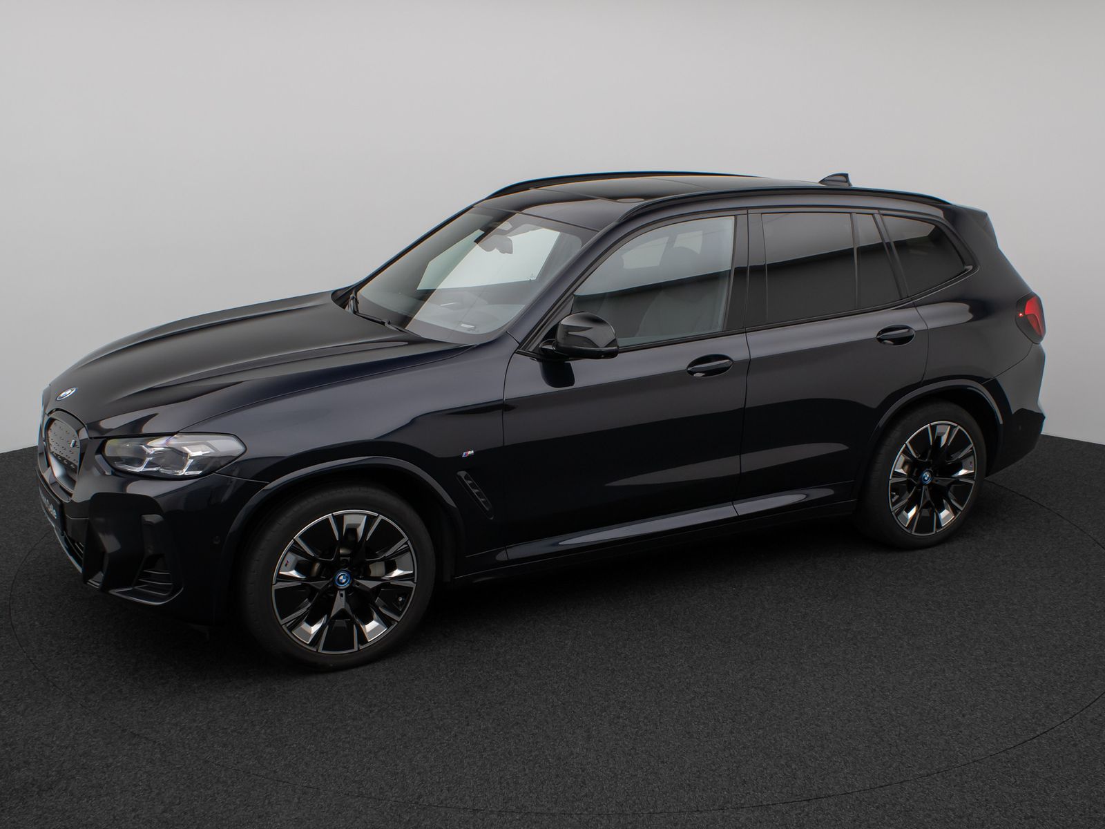 Fahrzeugabbildung BMW iX3 Impressive M Sport Panorama 360°HUD DAB H/K