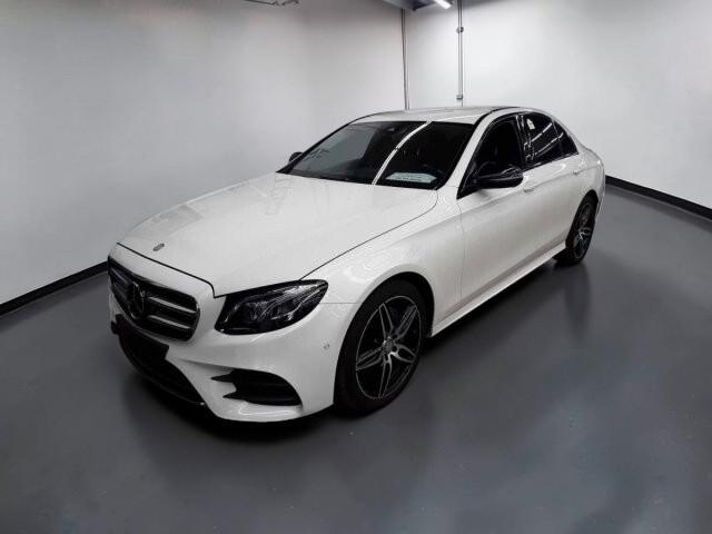 Mercedes-Benz E 220d Limo AMG Line INTI-LIGHT*KAM*CARPLAY*WIDE