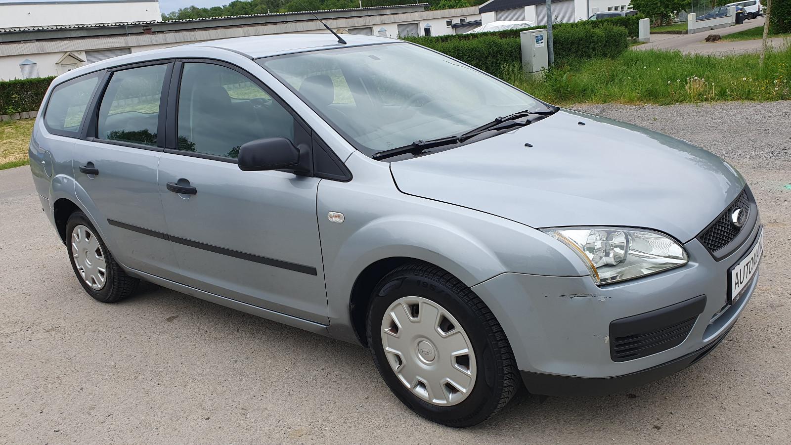 Ford Focus Turnier Trend 1,6 /Automatik/AHK/TÜV 2028