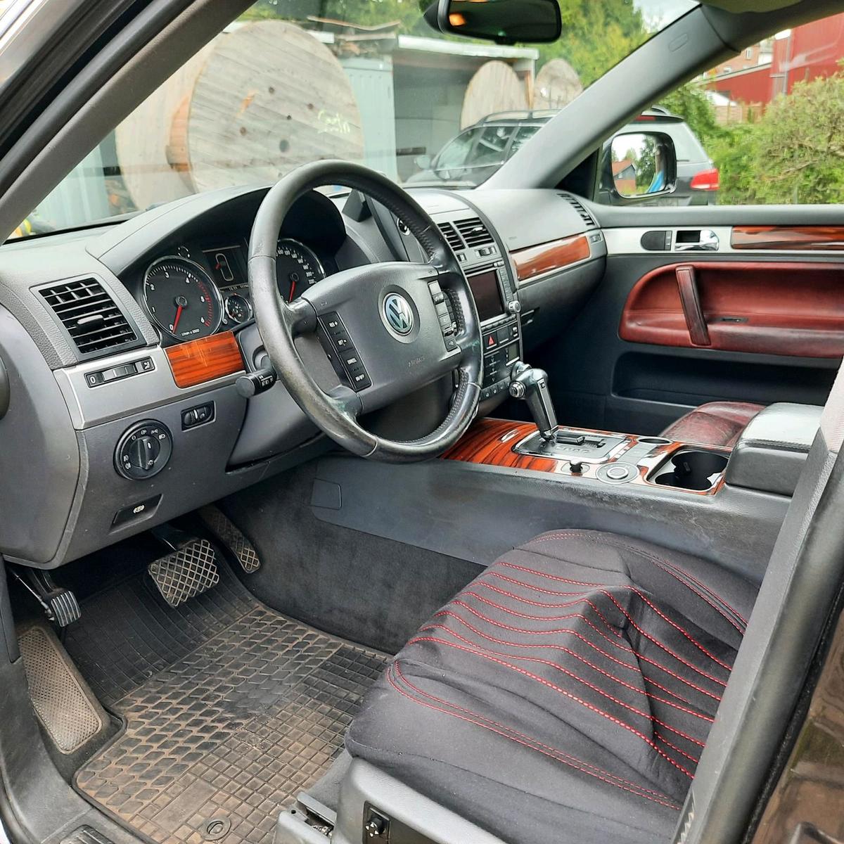 Volkswagen Touareg 2005 — photo 10