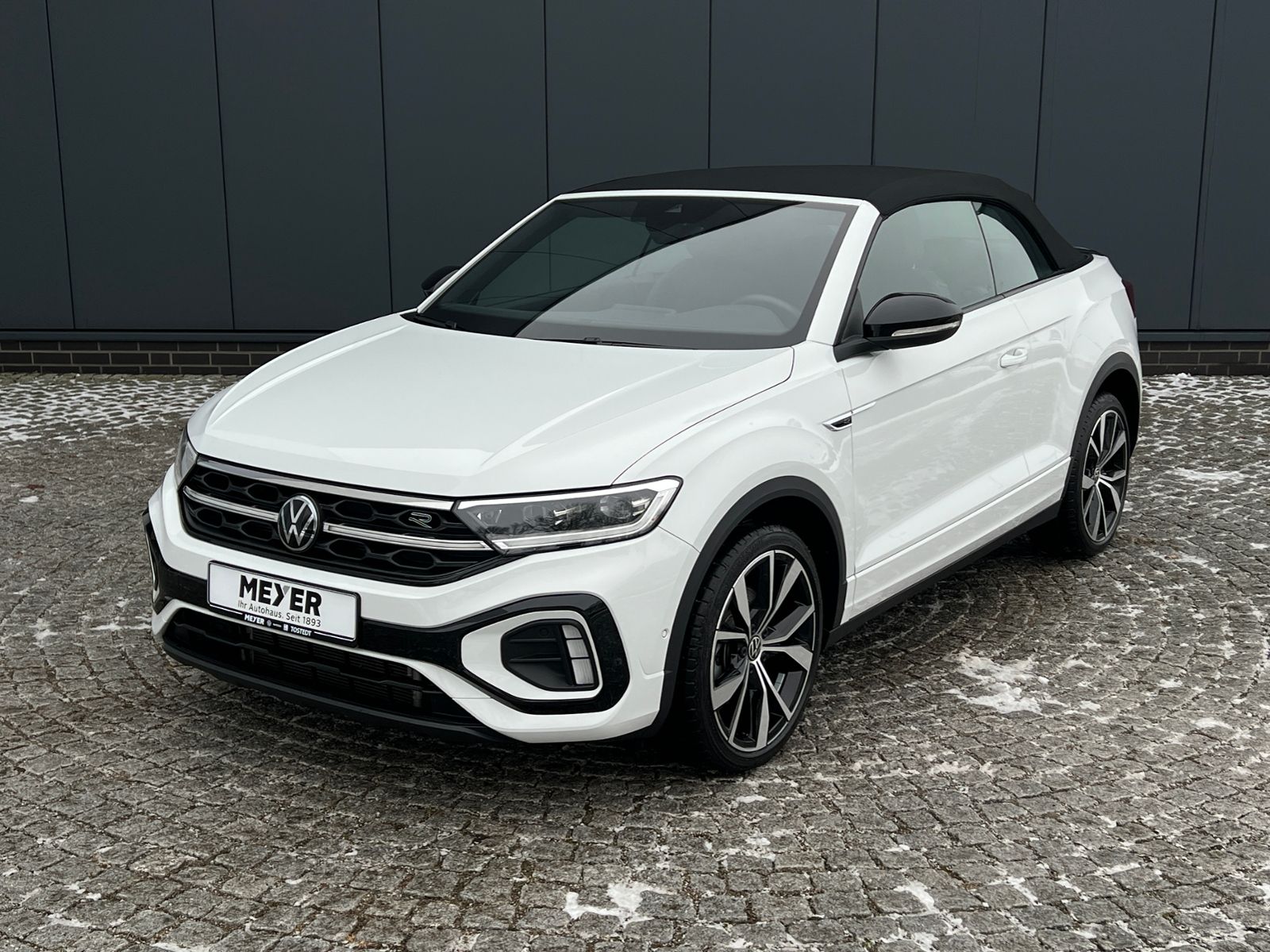 Fahrzeugabbildung Volkswagen T-Roc Cabriolet R-Line 1.5 TSI DSG *AHK, LED, Bl