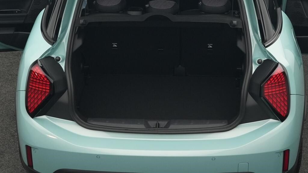 Fahrzeugabbildung MINI Cooper S 5-Türer, Head-Up, Panorama Dach, Sitzhe