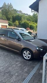 Volkswagen GOLF 6 2.0 TDI 140 PS 6 Gang SHZ - Volkswagen Golf 140 ps mit Diesel-Antrieb