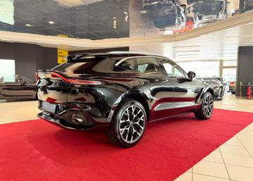 صورة 9 لـ 2023 Aston Martin DBX