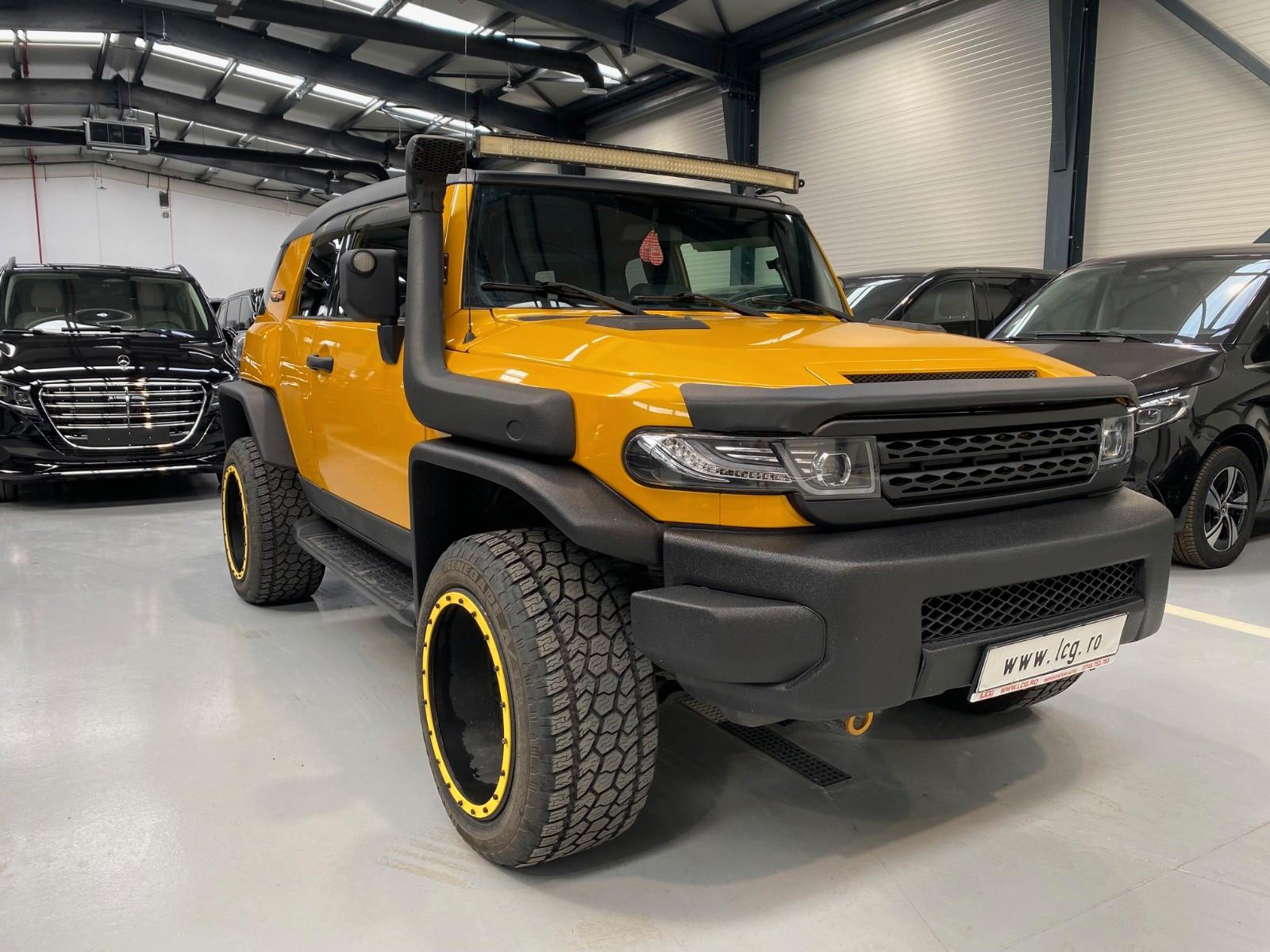 Toyota FJ Cruiser TRD OFF ROAD