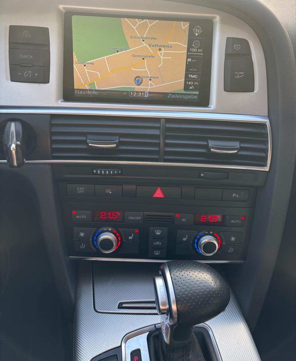 Audi Quattro 2010 — photo 12