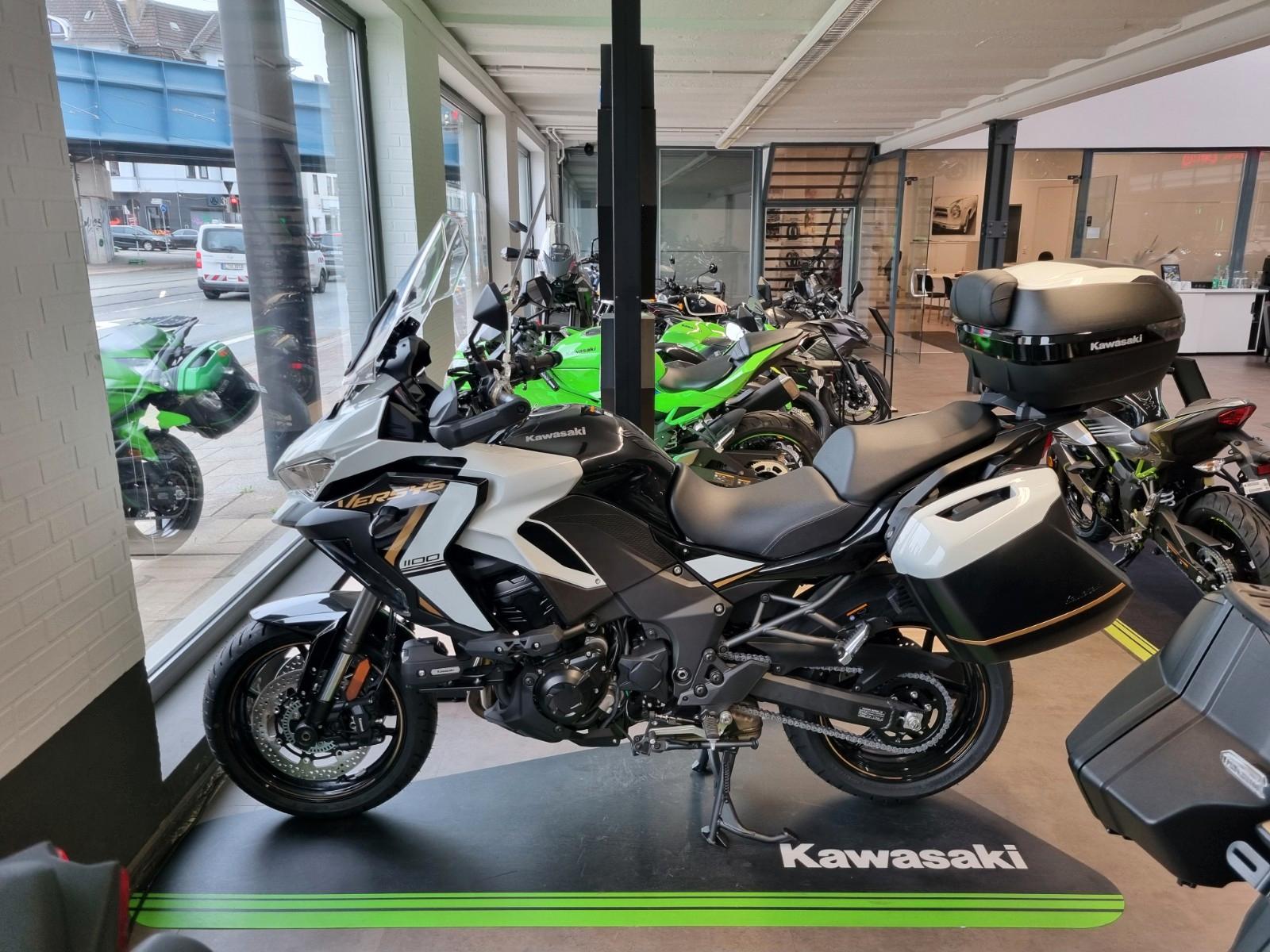Kawasaki Versys 1100 SE Grand Tourer