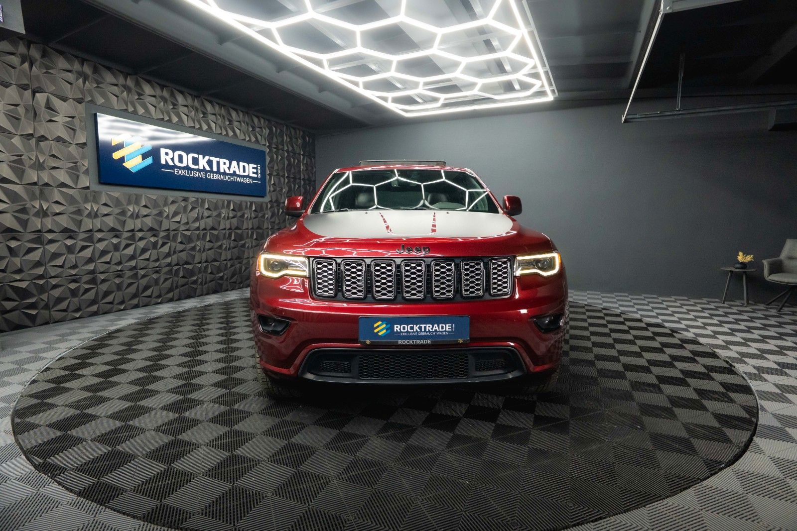 Fahrzeugabbildung Jeep Grand Cherokee 3.6 4x4 Altitude *Pano*CarPlay*