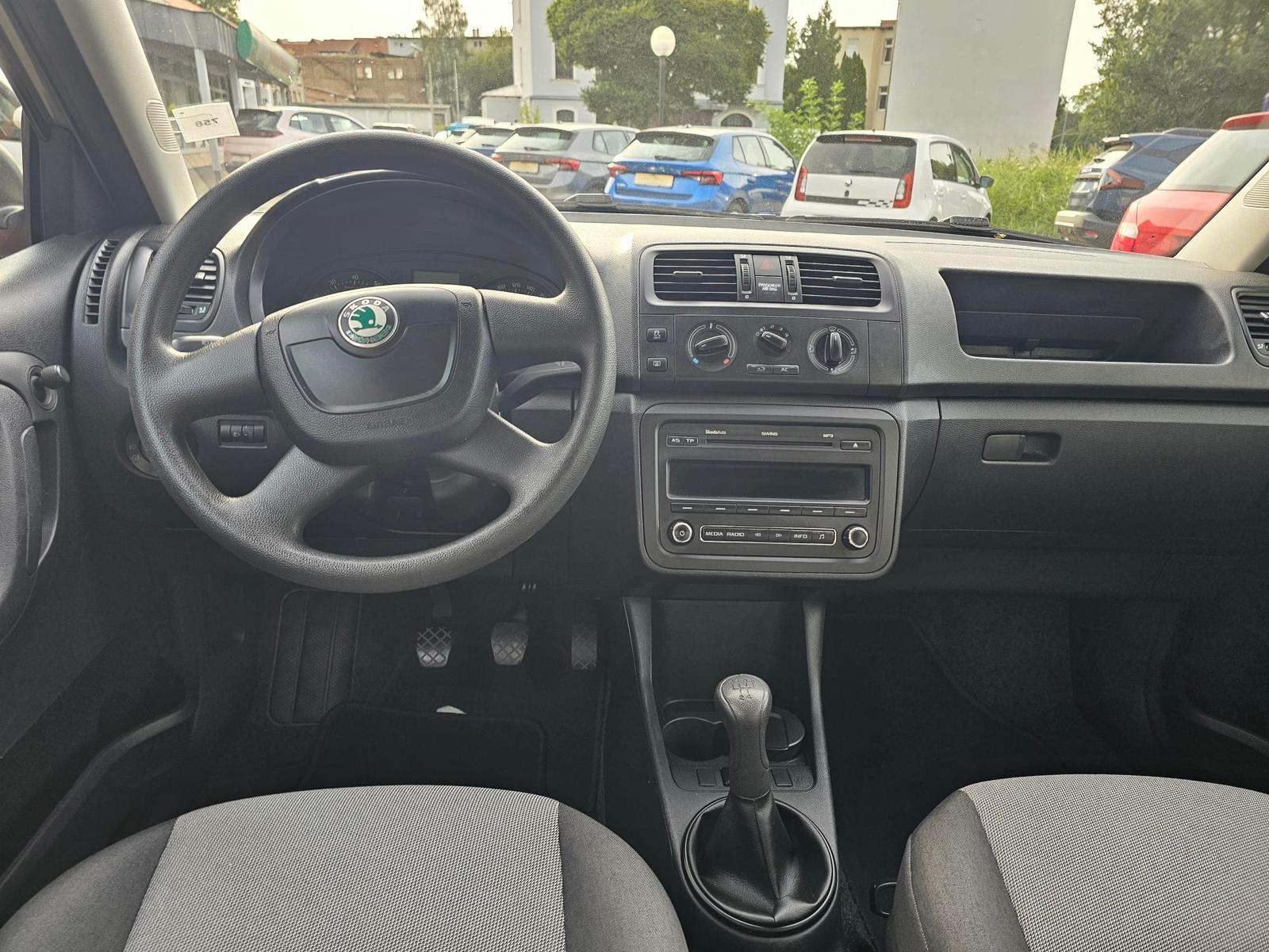 Skoda Fabia 2012 — photo 21