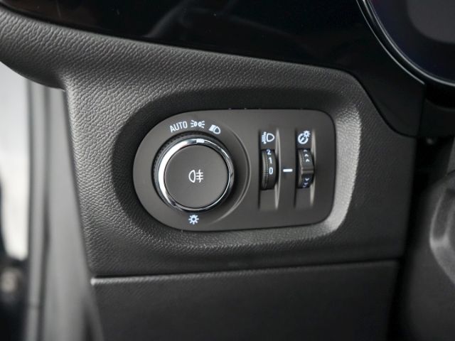Corsa F FACELIFT GS+LED LICHT+NAVI+RÜCKFAHRKAMER