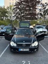 Mercedes-Benz C230 Kompressor 200 PS - Mercedes-Benz C 230 aus 2004: Coupe