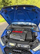 Audi RS3 2.5 TFSI S tronic quattro Sportback - Top - blaue Audi RS3