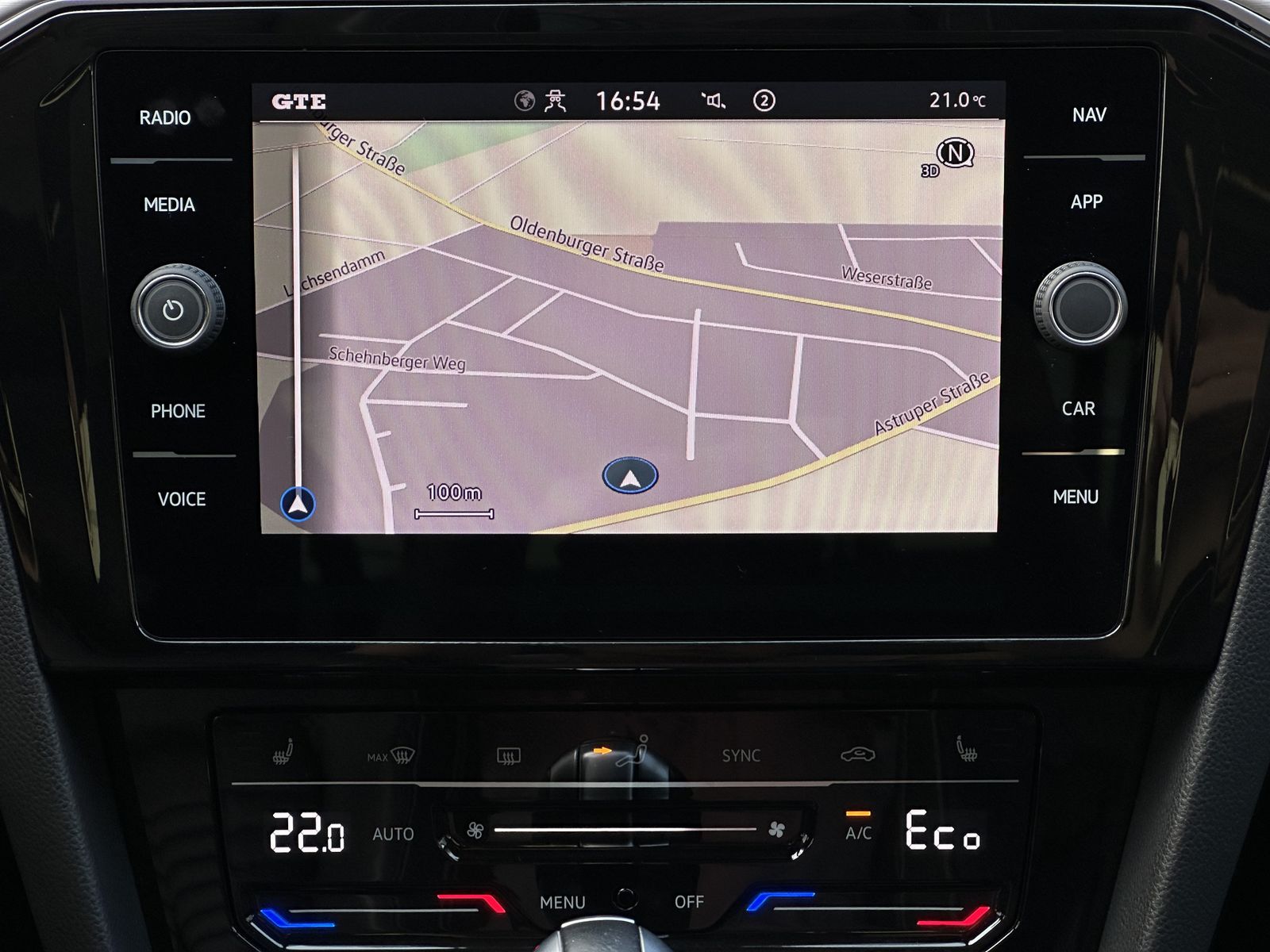 Fahrzeugabbildung Volkswagen Passat Variant 1.4 TSI DSG GTE NAV+LED+AHK+PANO