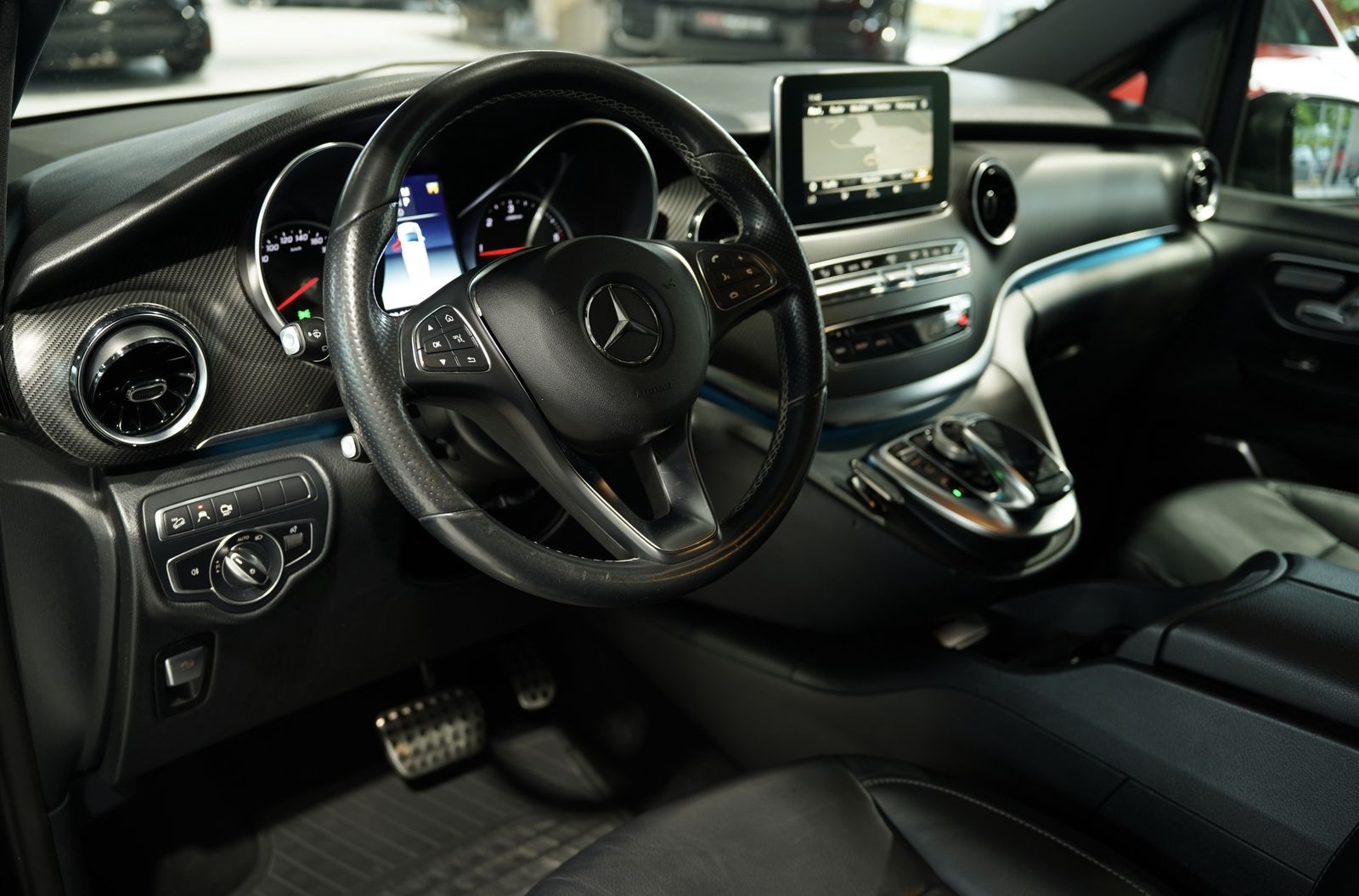 Mercedes Benz V 300
