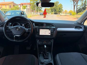 Volkswagen Tiguan - 5