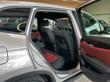 BMW X1 xDrive *KEYLESS*MEMORY*TEMPO*NAV*PDC(CAM)*