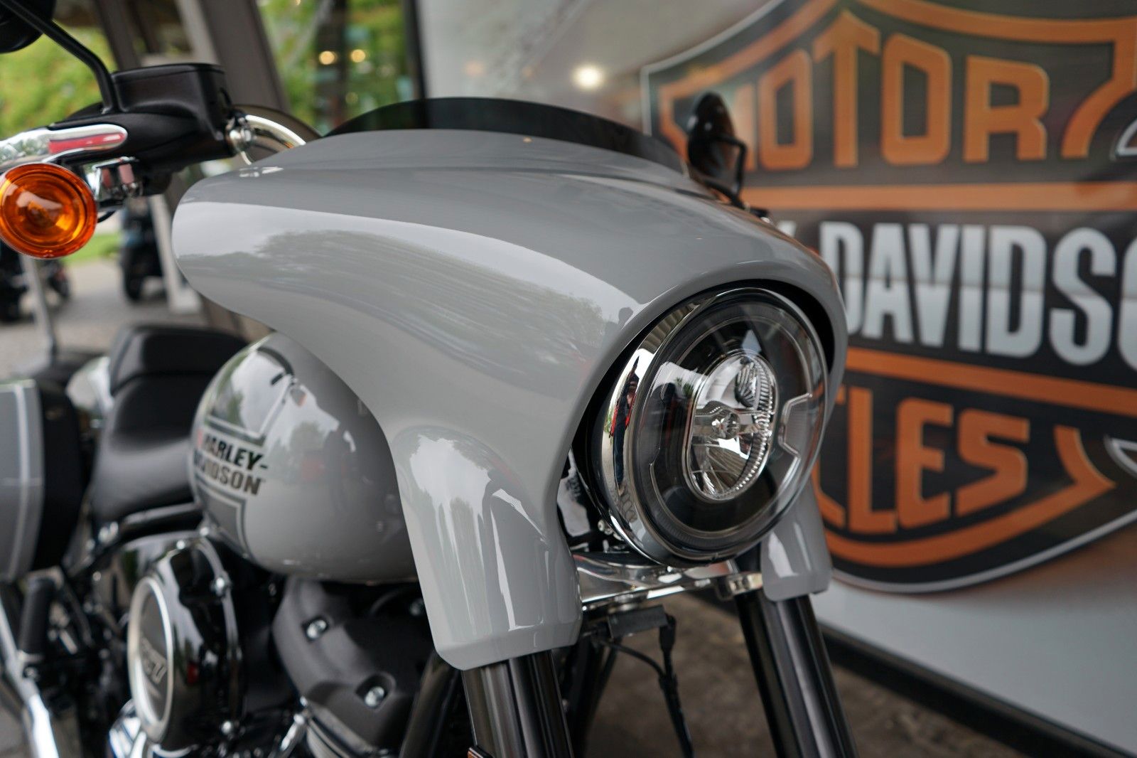 Fahrzeugabbildung Harley-Davidson Softail Sport Glide 107 Sofort Verfügbar 2024