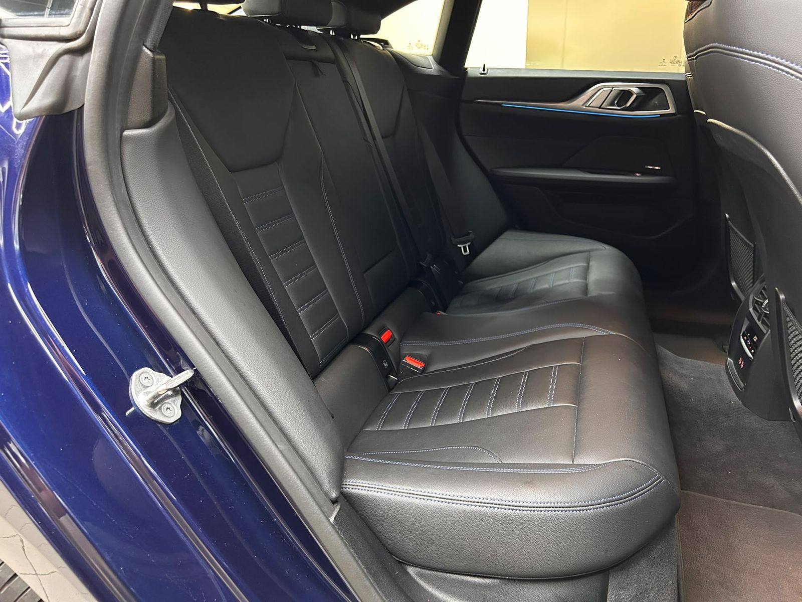 Fahrzeugabbildung BMW i4 M50 GC SHADO+LED+NAVI+MEMO+H&K+SHZ+AHK+WP+360