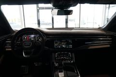 AUDI RSQ8 performance | Pano | 305 km/h | Nimbusgrau AUDI RSQ8 performance | Pano | 305 km/h | Nimbusgrau
