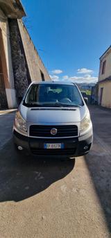 Fiat Scudo 2.0 MJT vetrato 9 posti (N1) - gebrauchte Fiat Scudo aus dem Jahr 2011