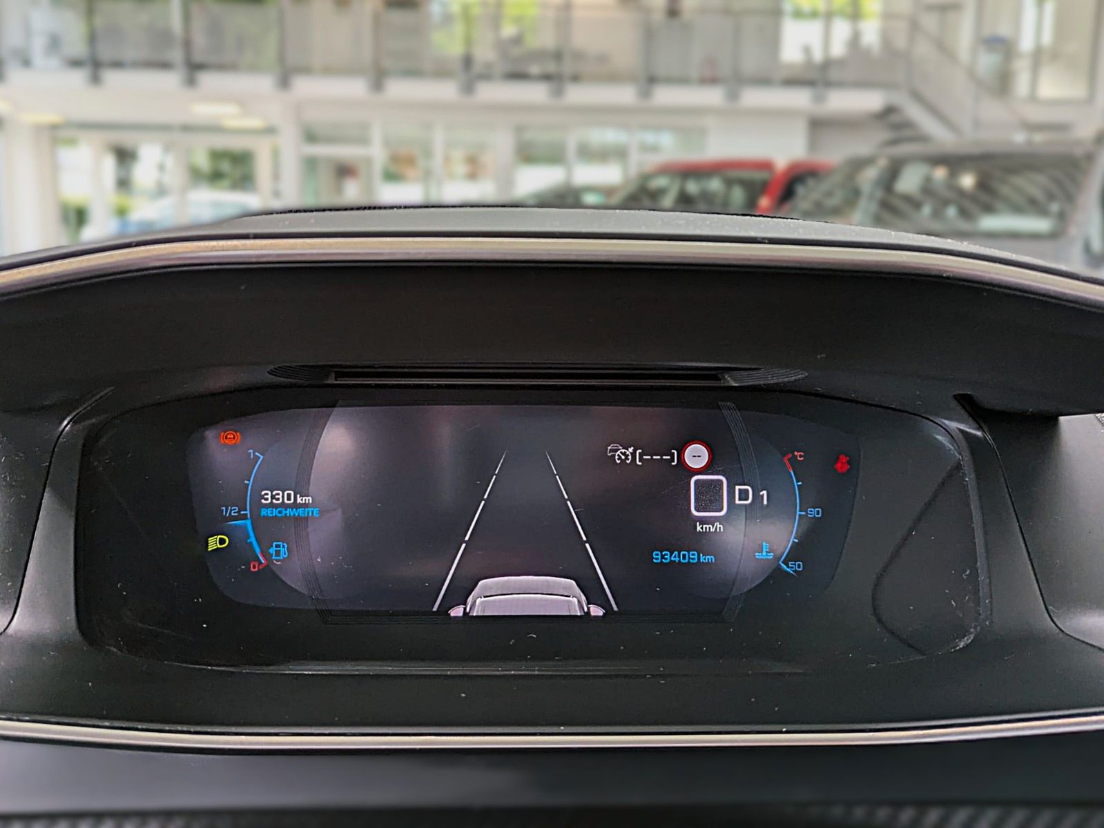 Fahrzeugabbildung Peugeot 2008 ALLURE HDI 8G ACC 360° NAVI SHZ KEYLESS 1Hd