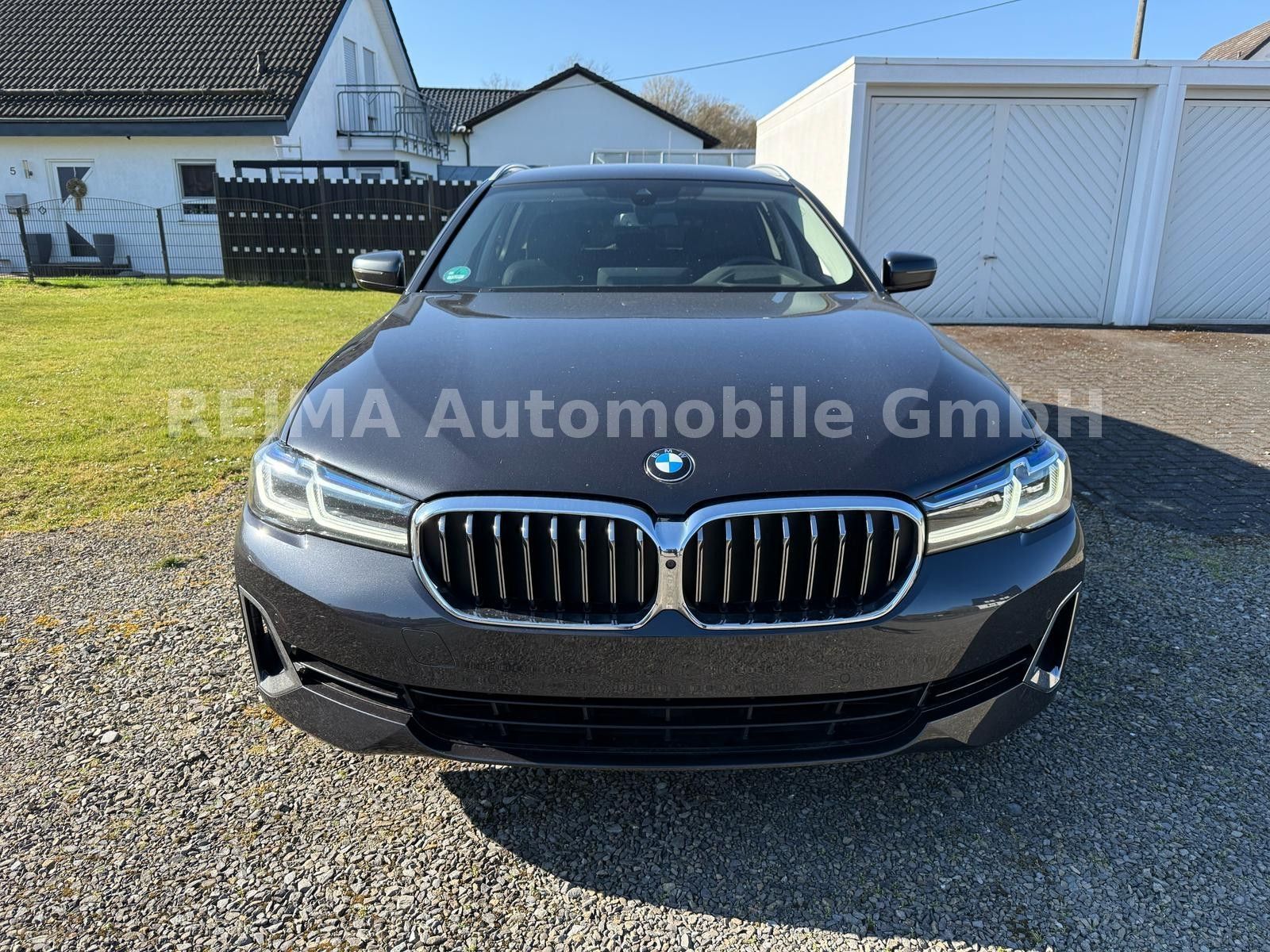 Fahrzeugabbildung BMW 530i Touring xDrive,Laser,TV,Fond-Entertainment