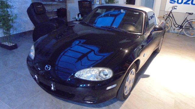 Mazda MX-5 1.6 i Roadster