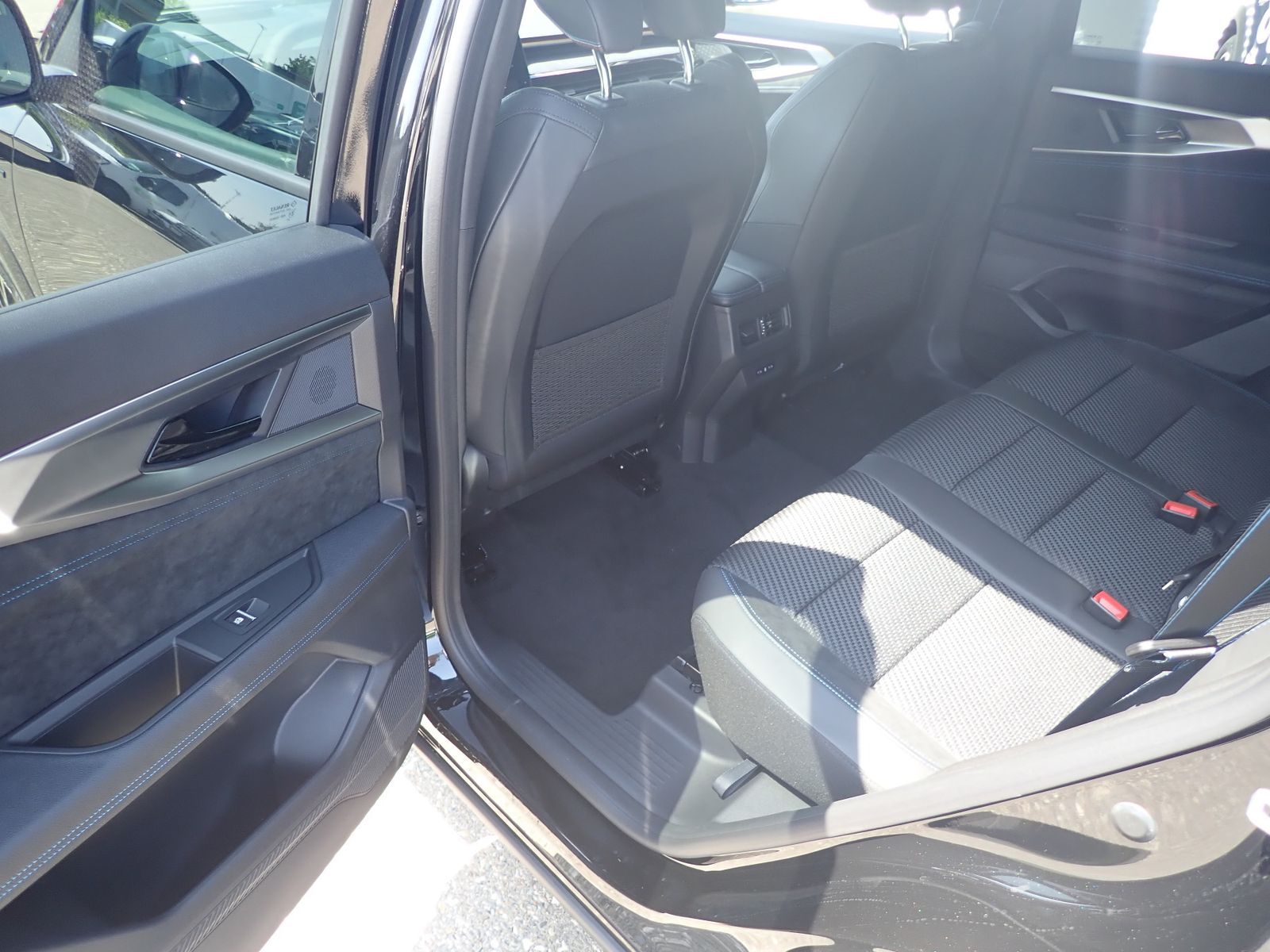Fahrzeugabbildung Renault Espace 6 Esprit Alpine Full Hybrid E-Tech 200 7-