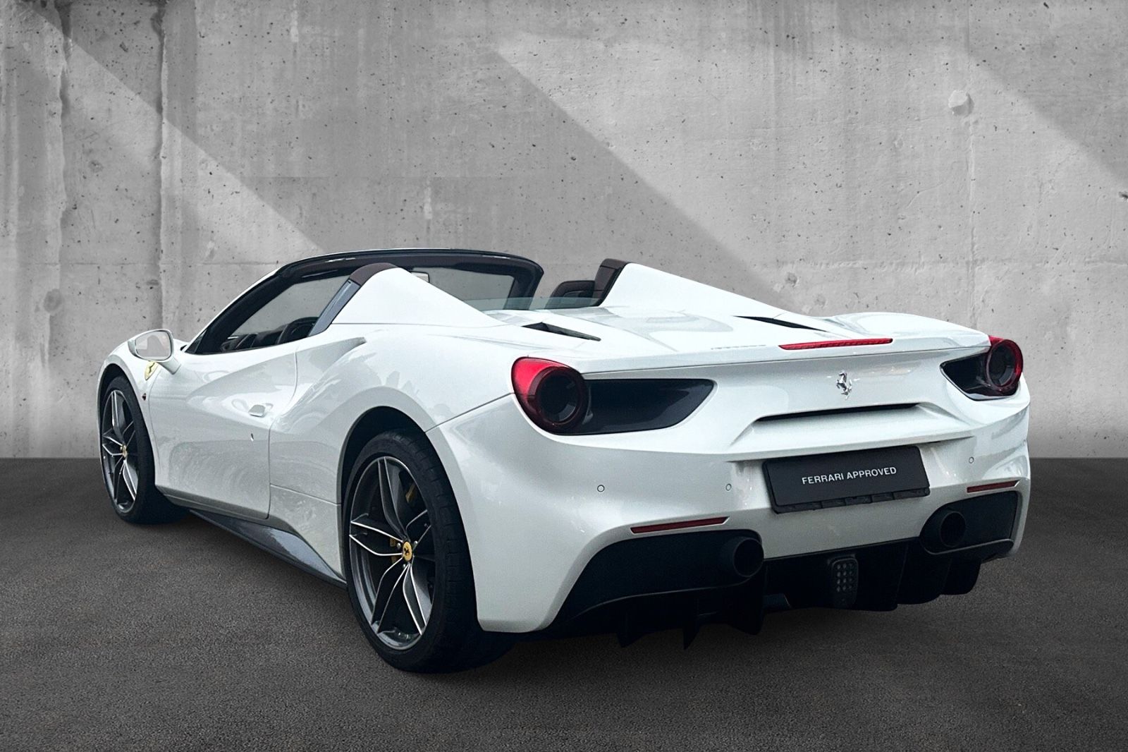 Fahrzeugabbildung Ferrari 488 Spider*Voll Carbon*Lift*Display*JBL*Racing