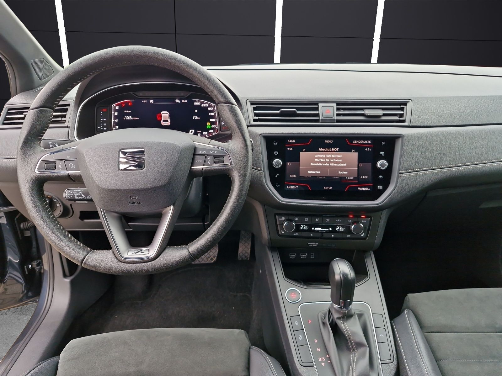 Fahrzeugabbildung SEAT Ibiza Xcellence 1.0 ECO TSI DSG ACC KAMERA LED