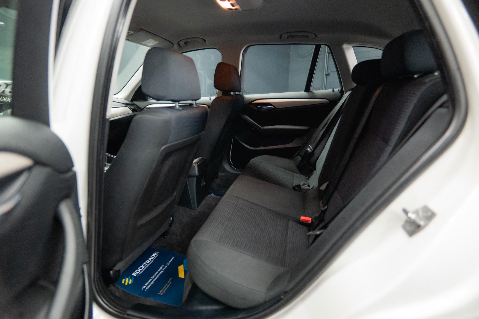 Fahrzeugabbildung BMW X1 xDrive20d Sport Line Autom. Bi-Xenon*Perlmutt