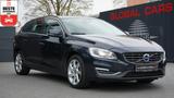 Volvo V60 KOMBI T4*MOMENTUM*AUT.*XENON*AHK* - Volvo V60 mit Benzin-Antrieb: Blau