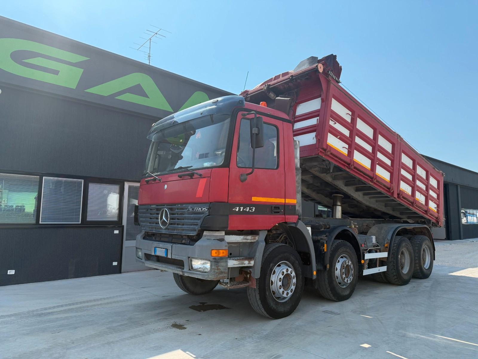Mercedes-Benz Actros 4143K Kipper 20cbm 8x4 40Ton Klima Manual