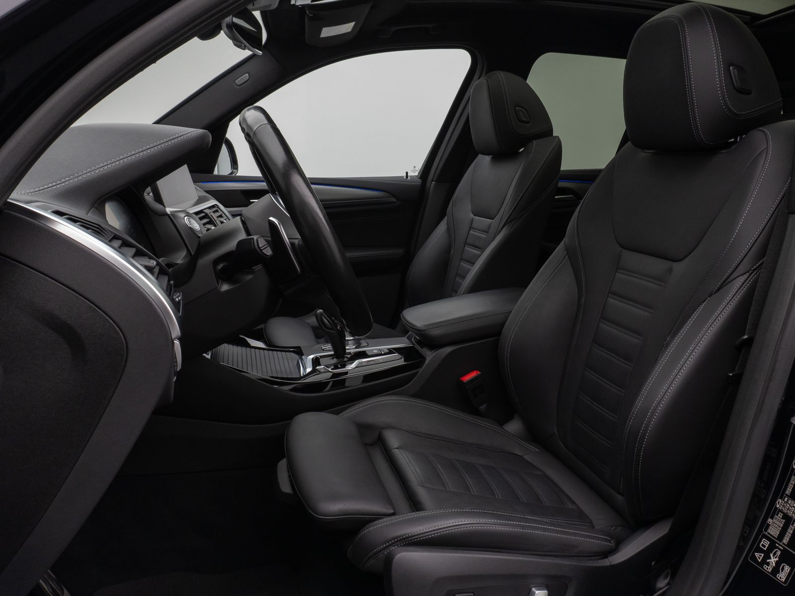 Fahrzeugabbildung BMW X3 M40d Panorama 360°HUD DAB HiFi AHK Komfort