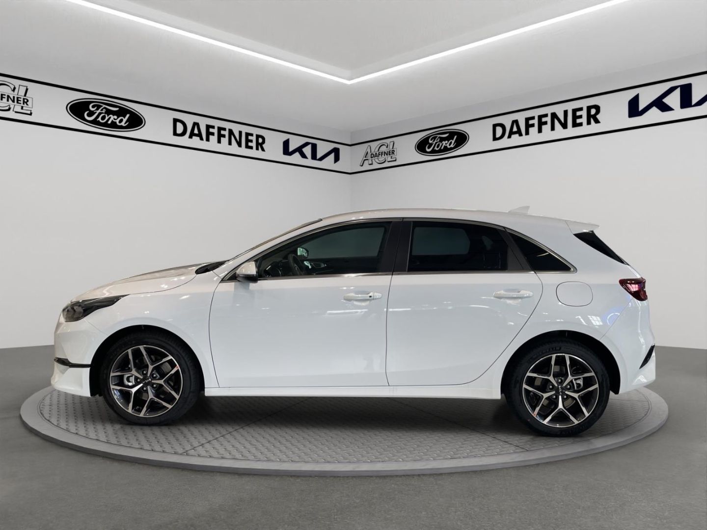 Fahrzeugabbildung Kia Ceed Ultimate Edition LED Kamera SpurhaltASS DAB