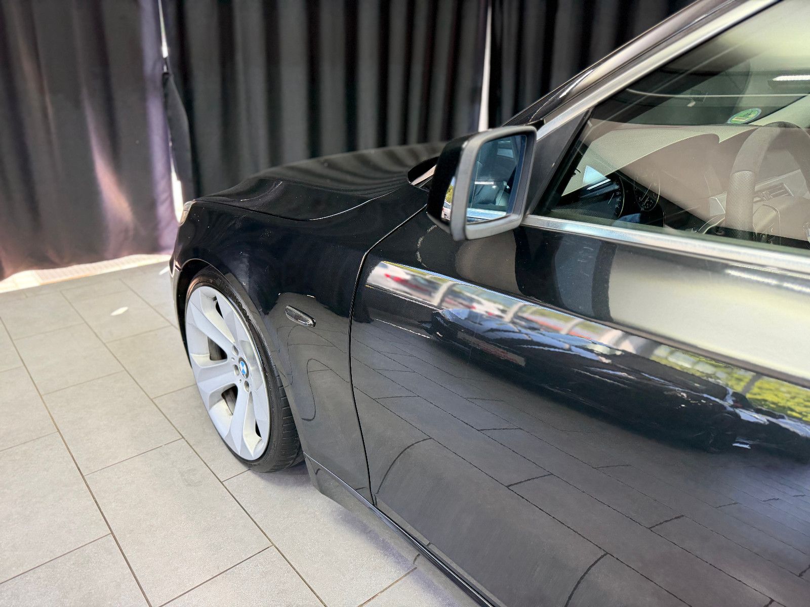Fahrzeugabbildung BMW 523I Touring |PDC|PANO|NAVI|LEDER