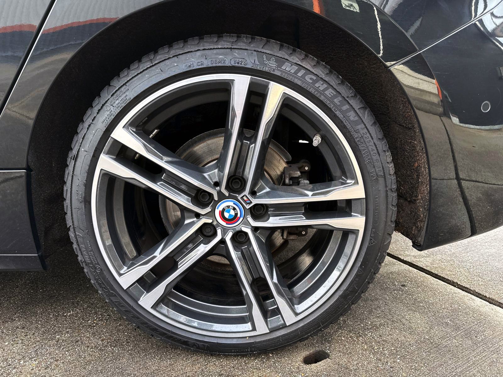 Fahrzeugabbildung BMW 118i M-Sport Steptr. LED ACC NAVI PDC KAM LHZ