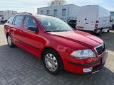 Skoda Octavia Combi Ambiente - Skoda Octavia aus 2005 mit Diesel-Antrieb