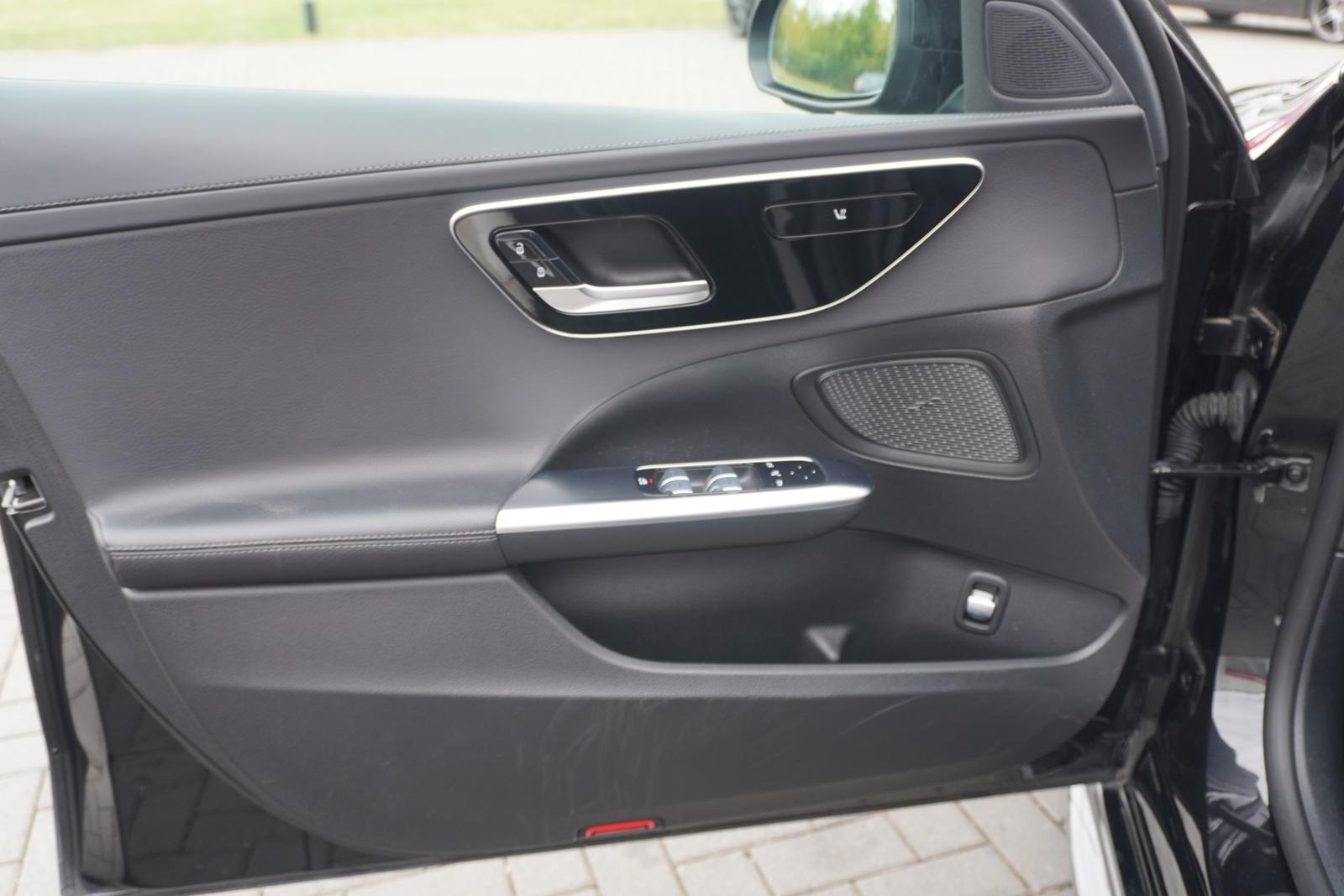 Mercedes-Benz C-Class C180 T-Modell AMG Line LED Navi Panorama Kamera, миниатюра 24