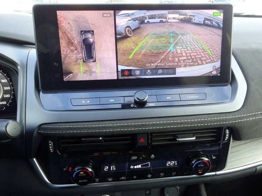 Fahrzeugabbildung Nissan Qashqai 1.3 DIG-T  MHEV Automatik Tekna +